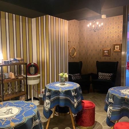 Culti Earl Hotel Ōsaka Extérieur photo